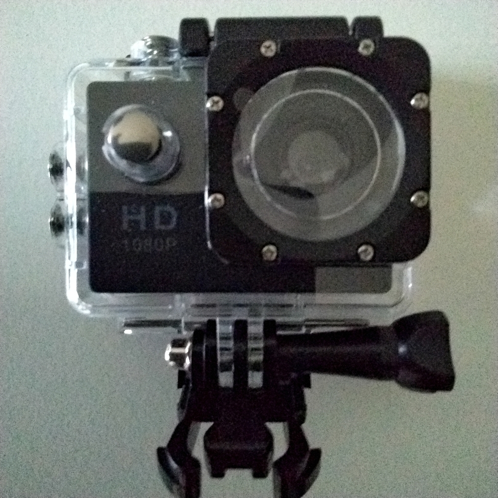 1080p SPORTS CAM 2.0- INCH SCREEN MEMORY CARD 8GB